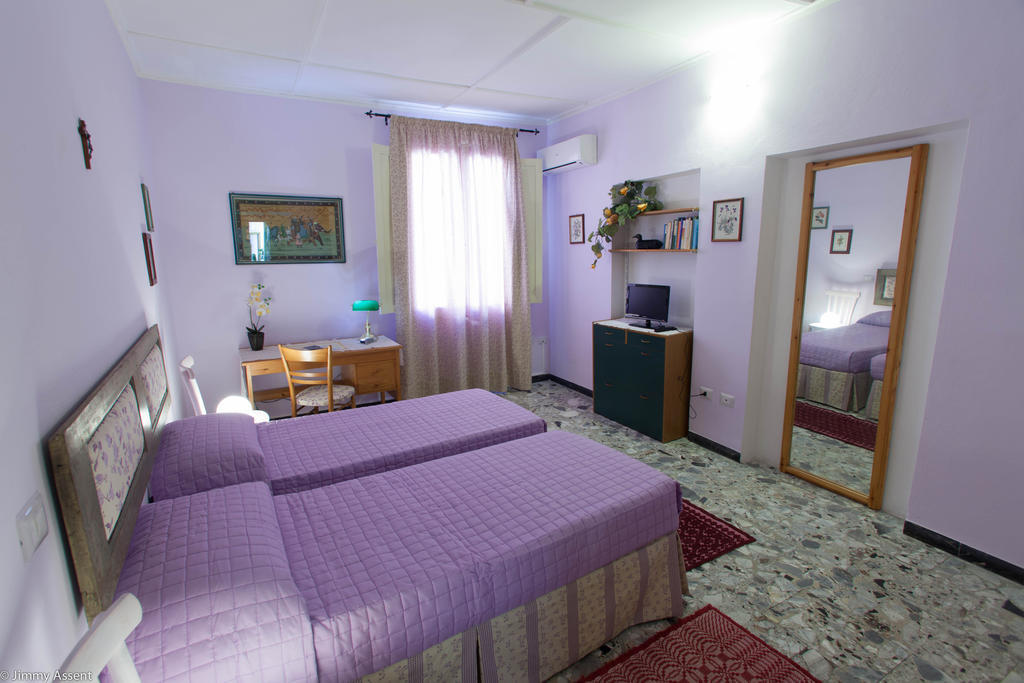 Sassari-In Hotel Ruang foto